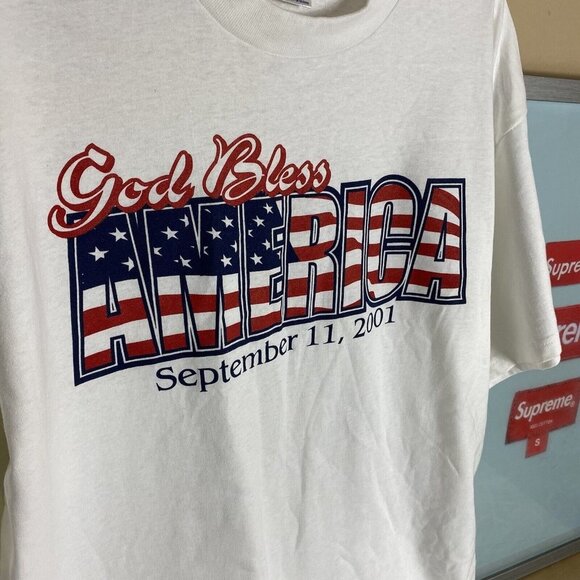 Vintage “God Bless America” 9-11-2011 T-Shirt Delta Pro‎ Weight White Mens Sz XL - Picture 2 of 10